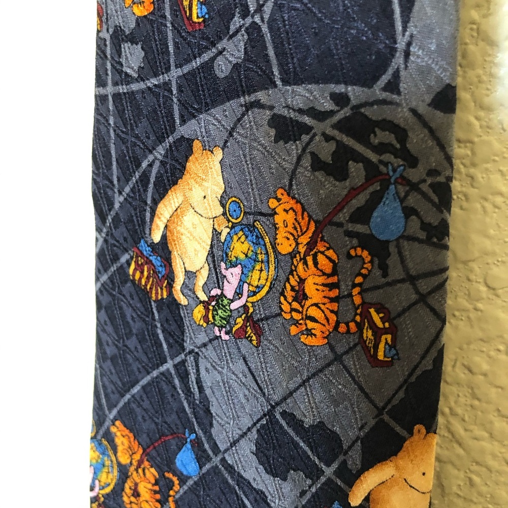 Classic Pooh 100% silk tie